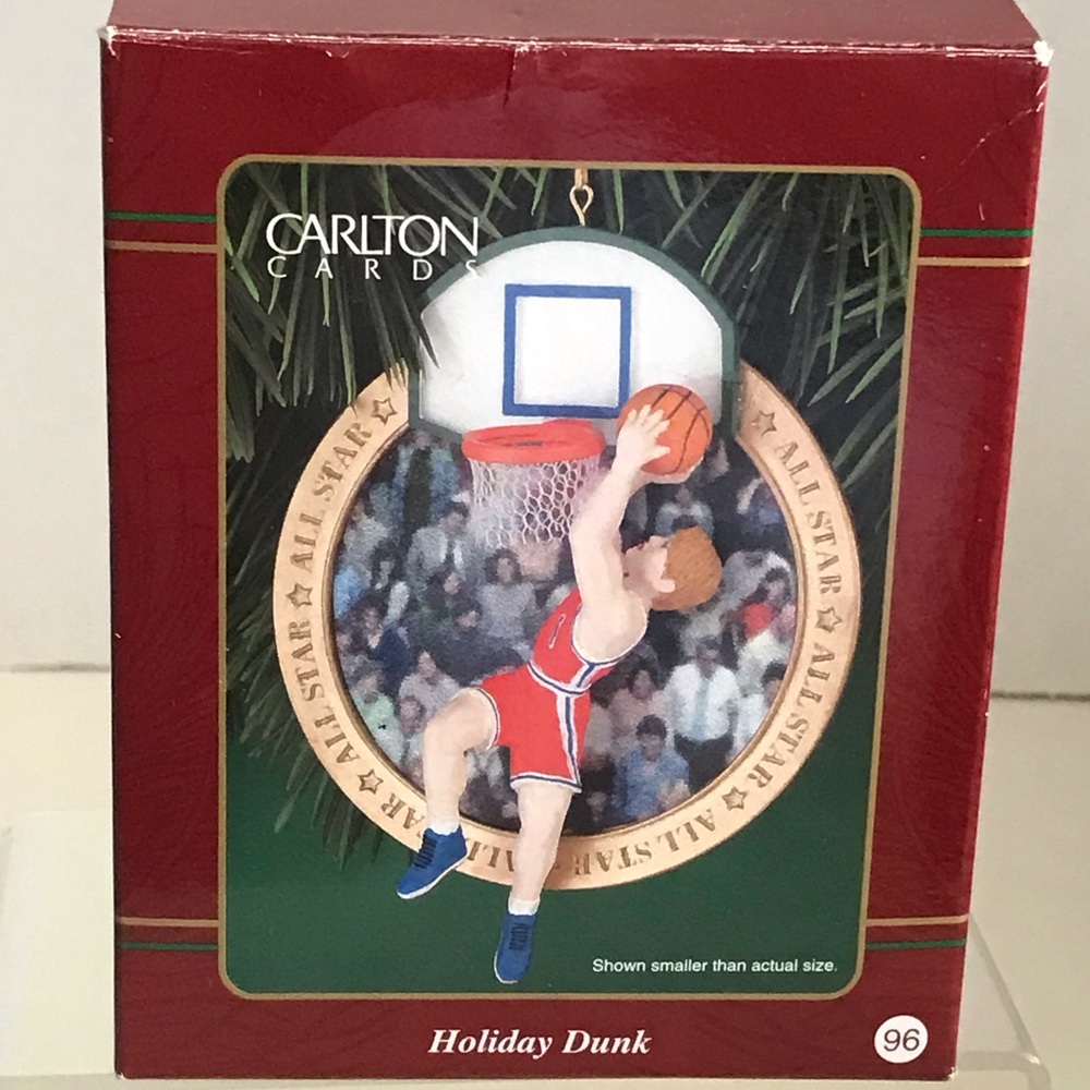 Holiday Dunk '1999' Basket Ball -Carlton Cards-Heirloom Collection Ornament- NIB